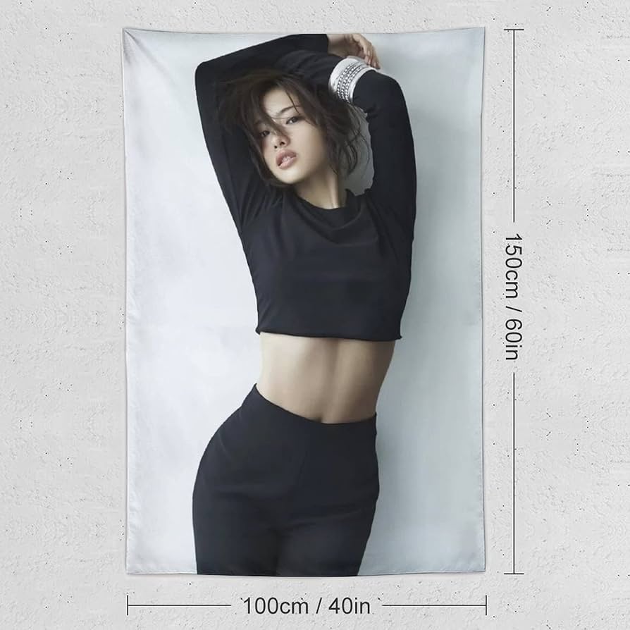 石原さとみ/タペストリー Amazon.co.jp: 石原さとみ 写真 女優 グラビアアイドル セクシー